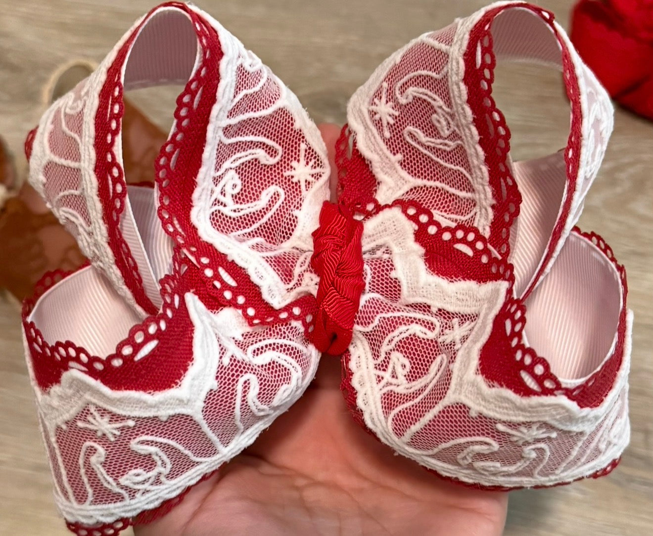 Nativity lace bow