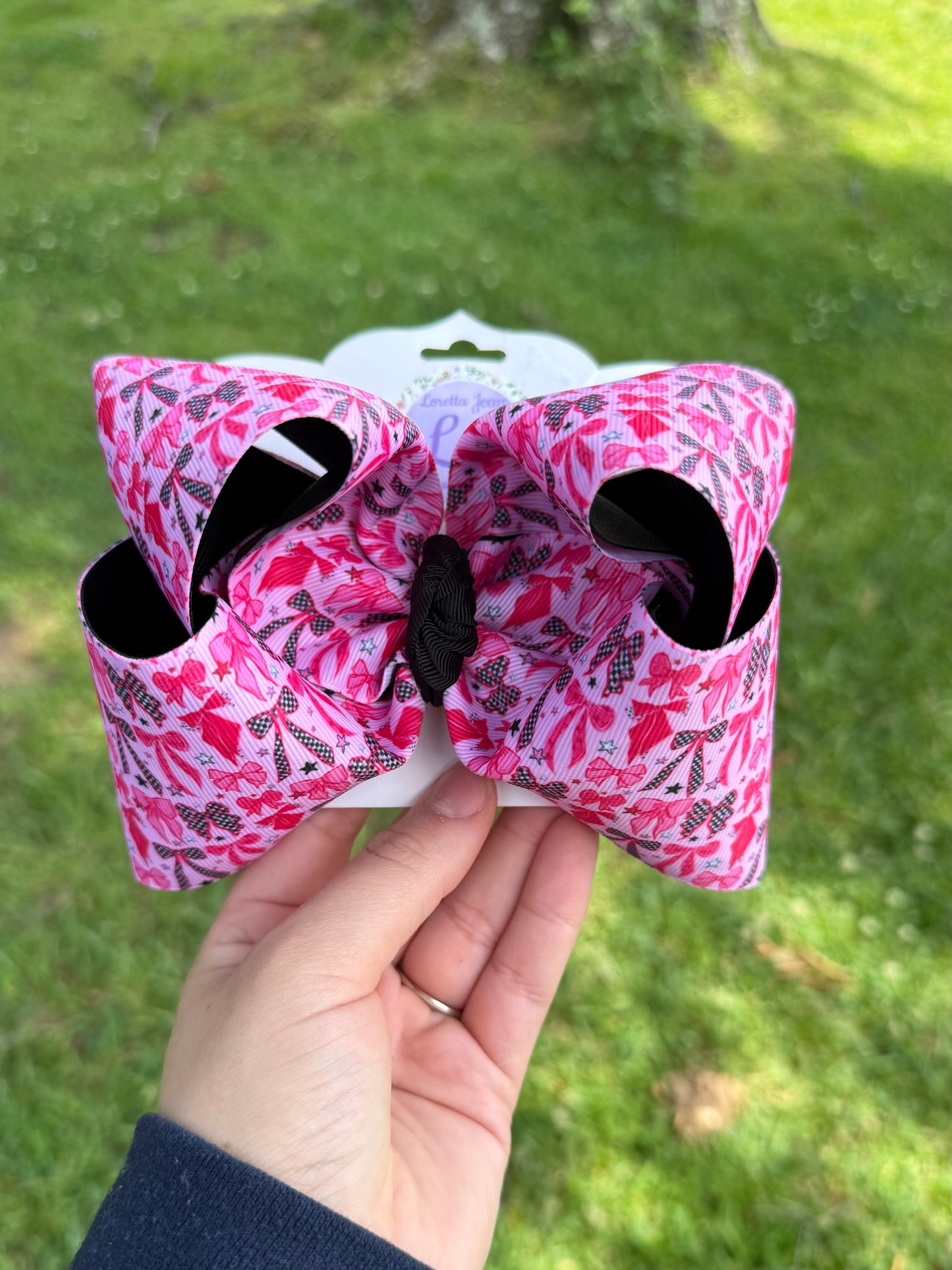 Pink and checkered bows