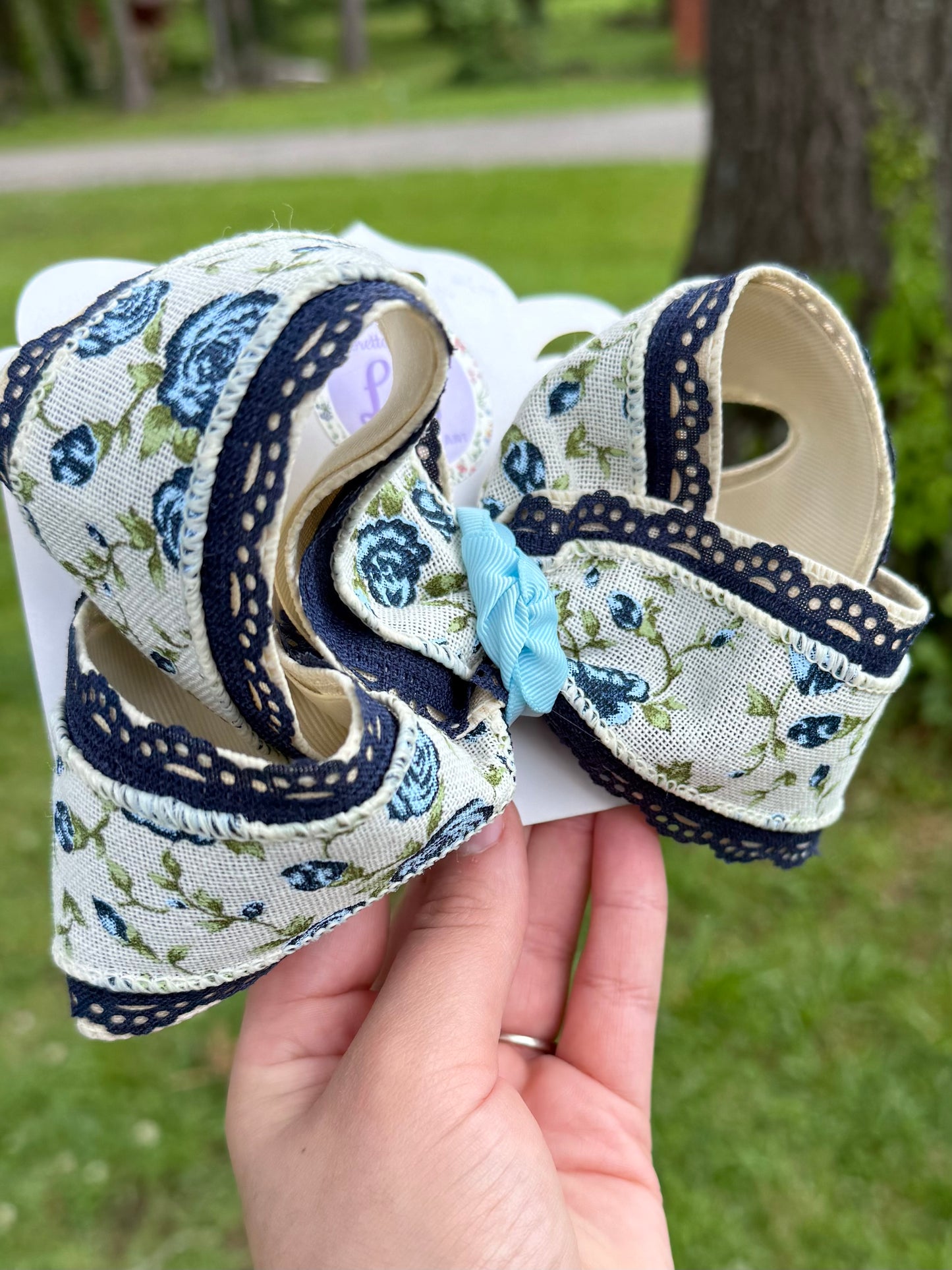 Navy & blue Rose