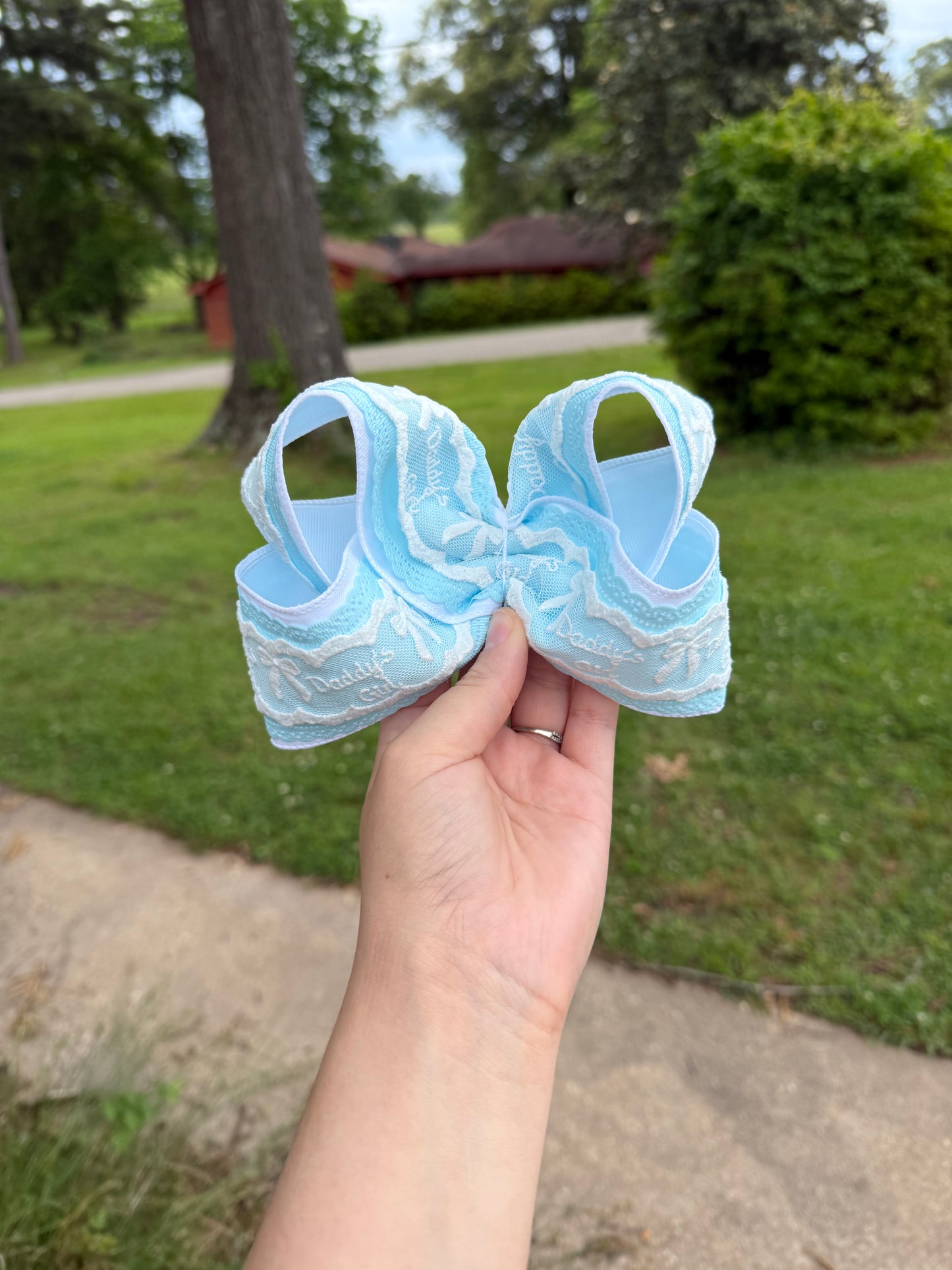 Daddy’s girl lace bows