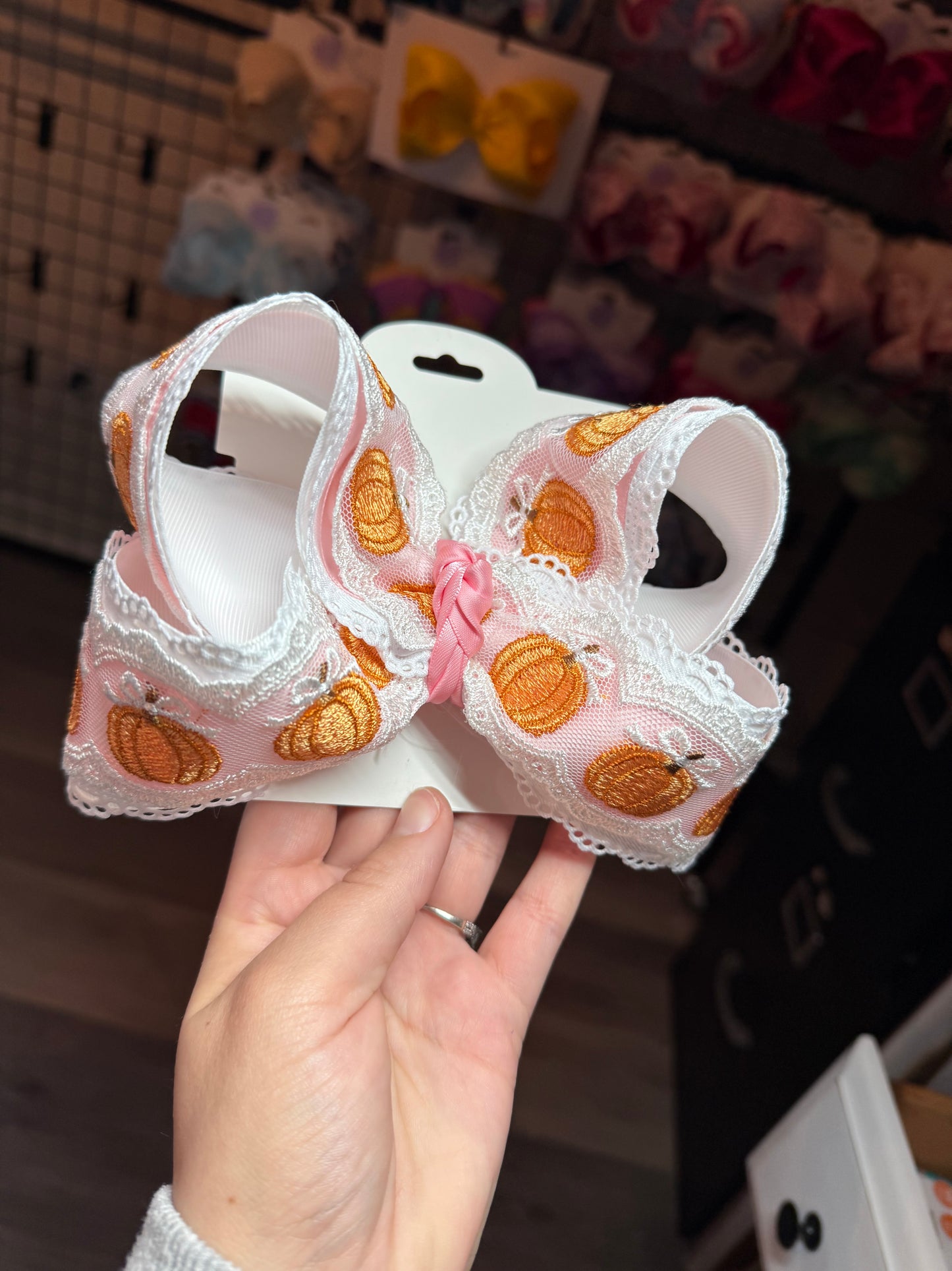 Pumpkin with white bows