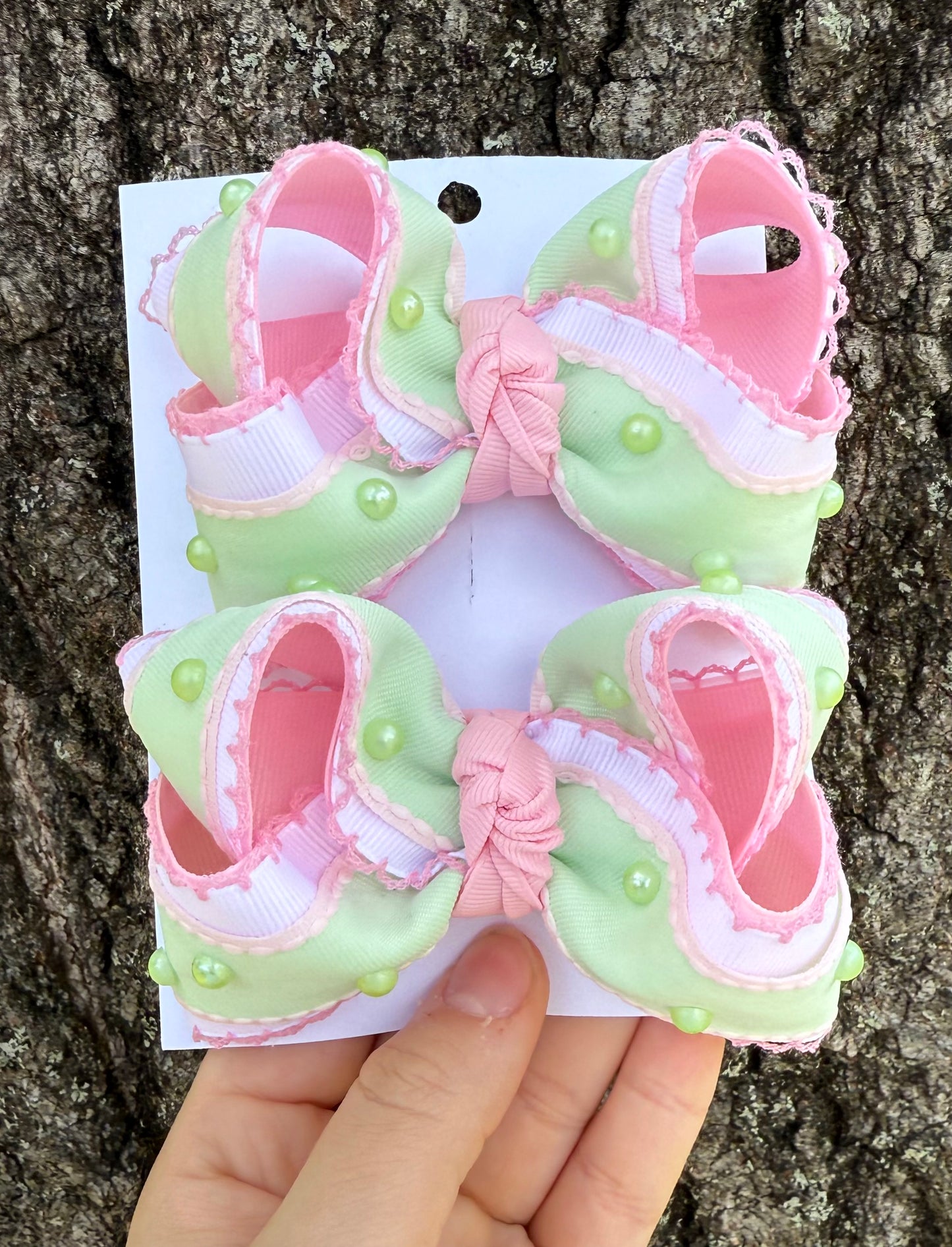 Pink and green piggies
