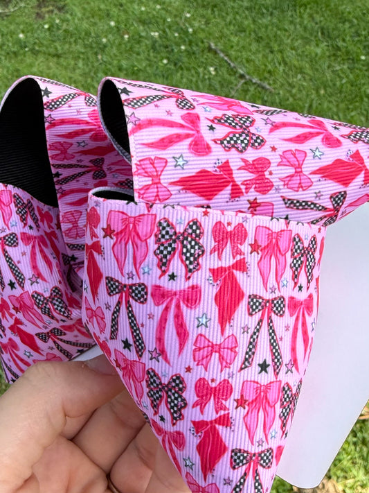 Pink and checkered bows