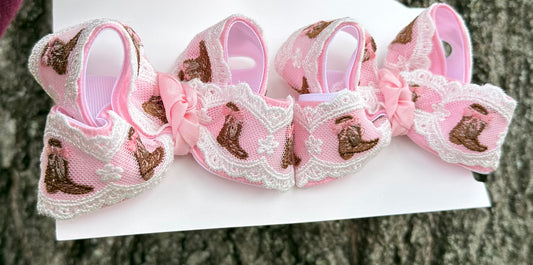 Boot lace piggies