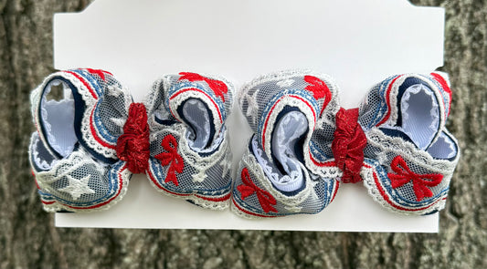 Patriotic lace piggies