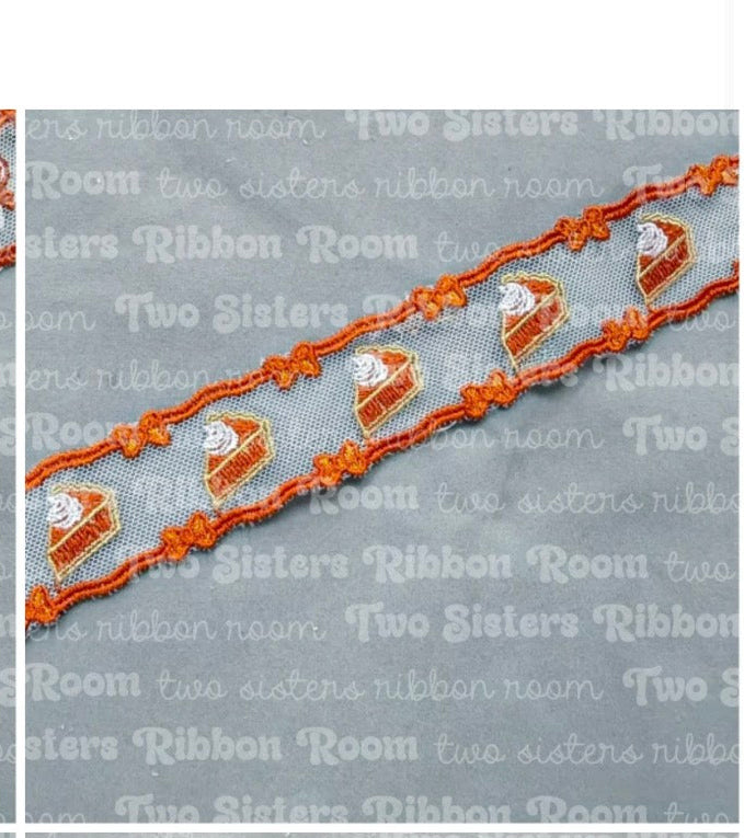 Pumpkin pie lace preorder