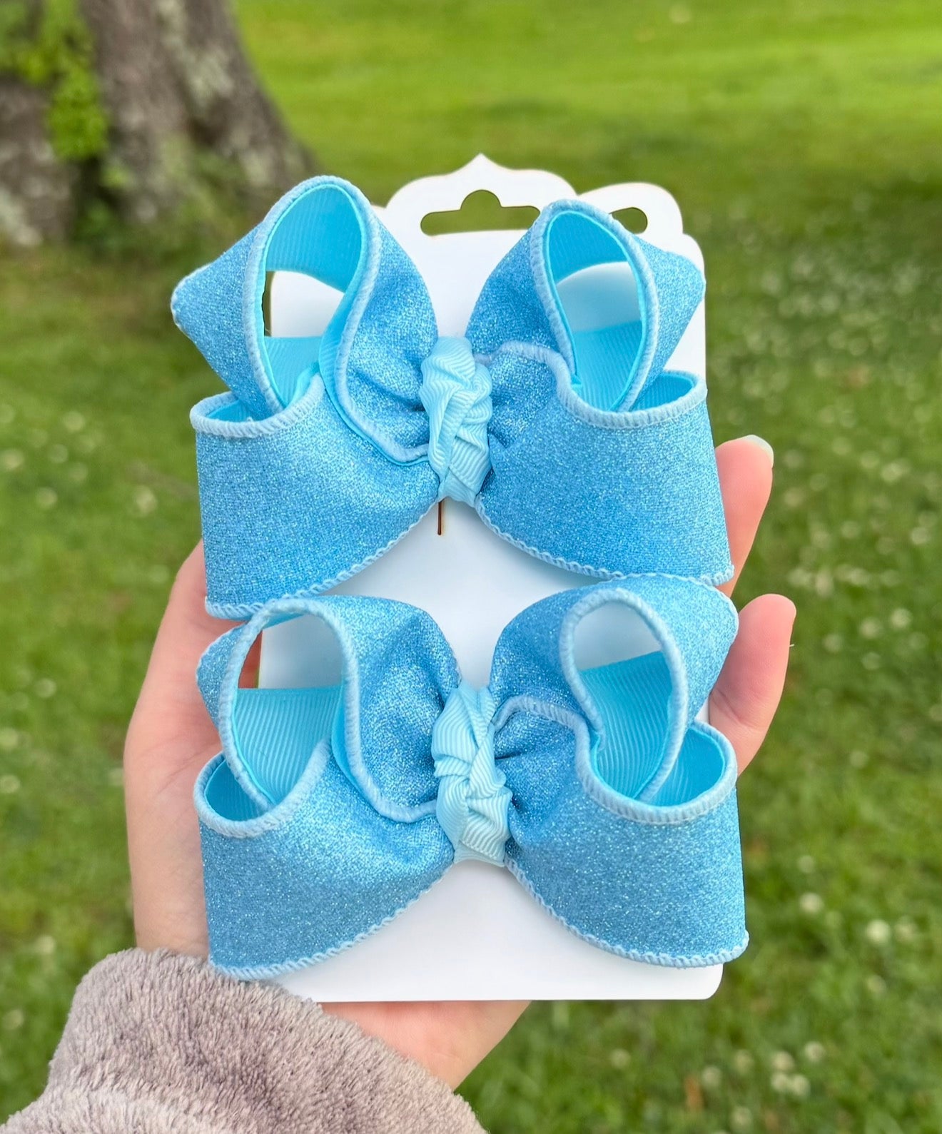 Baby blue glitter piggies