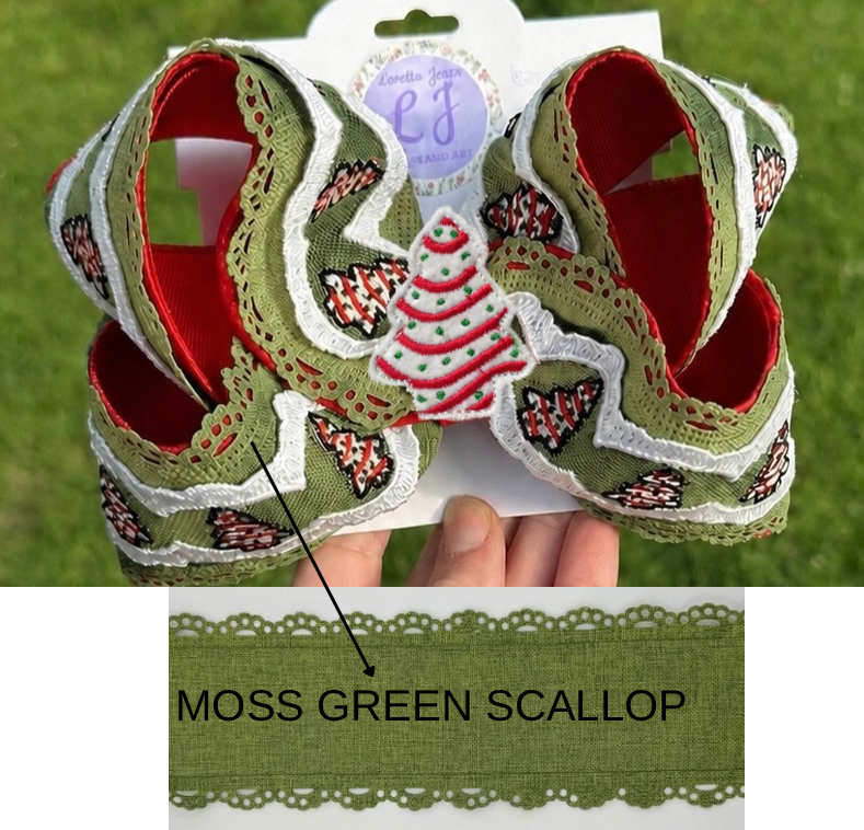 Christmas Tree Cakes lace bows