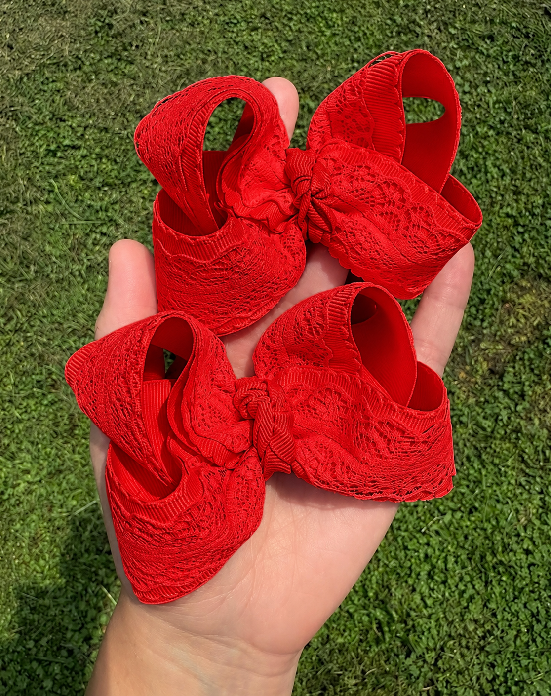 Scallop and lace piggies - multiple color options